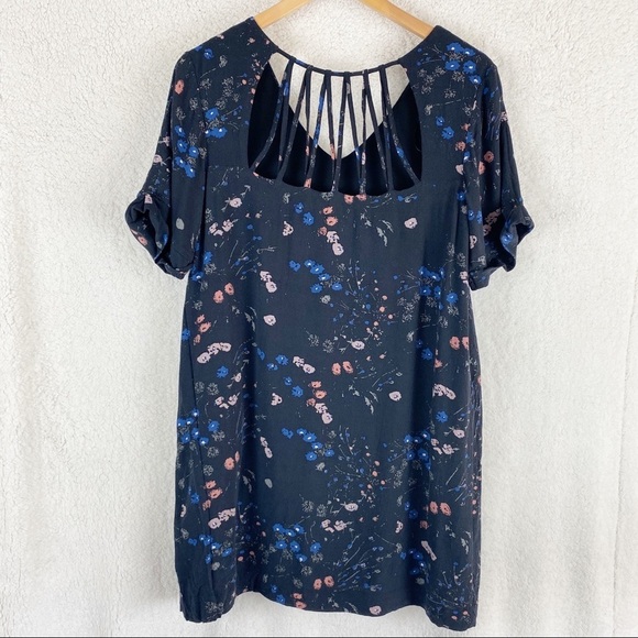 GF Collection Cage Back Black Floral Shift Dress - Picture 2 of 7